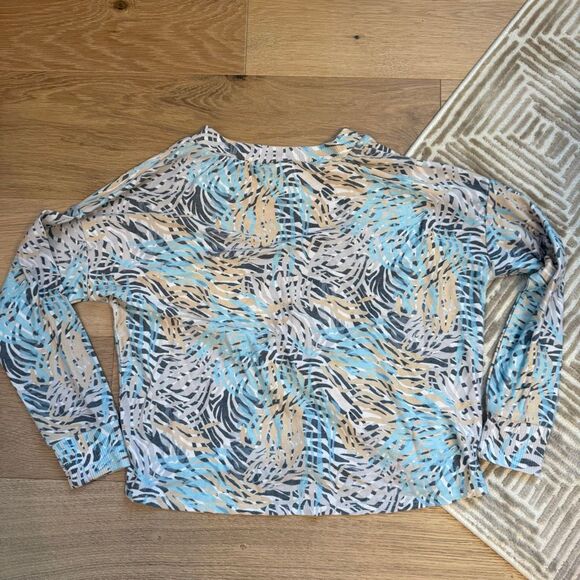 Chaser printed long sleeve sleeve v neck size small - Picture 3 of 5